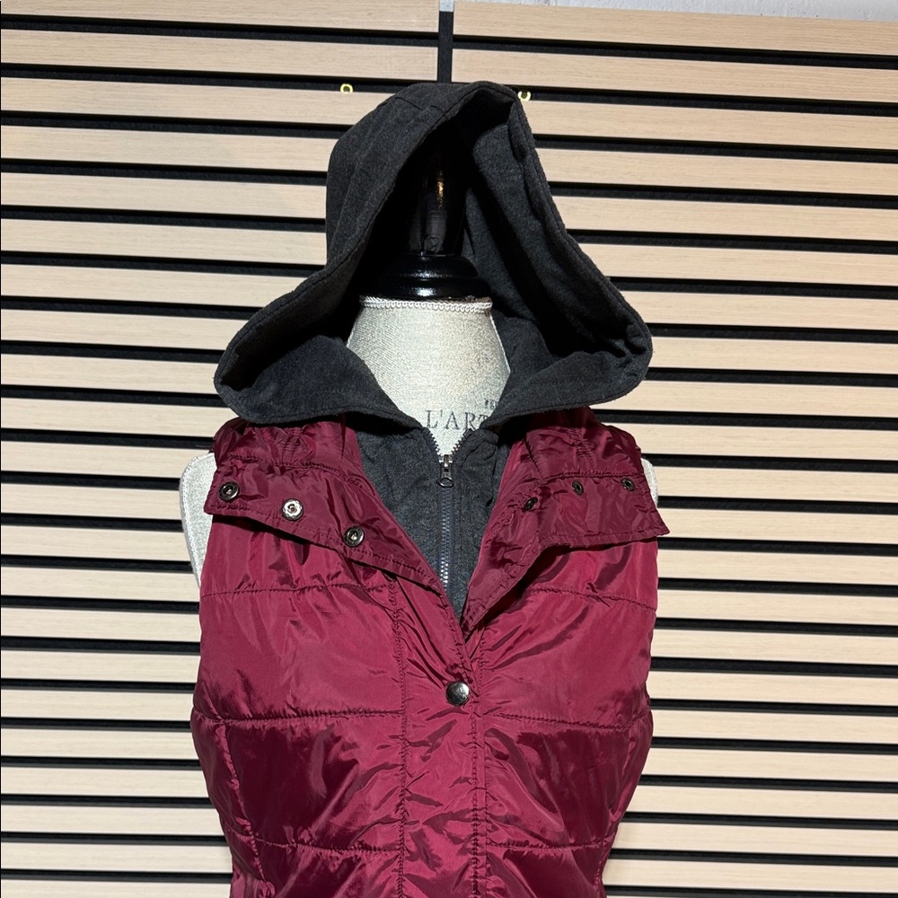 Arizona Jean Co Quilted Puffer Vest.